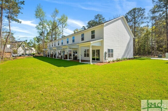 Building Photo - 70 Vining Way Rental
