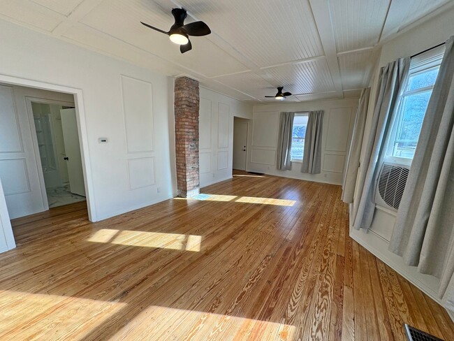 Photo - Charming 2-Bedroom Home with Modern Comforts and Prime Location