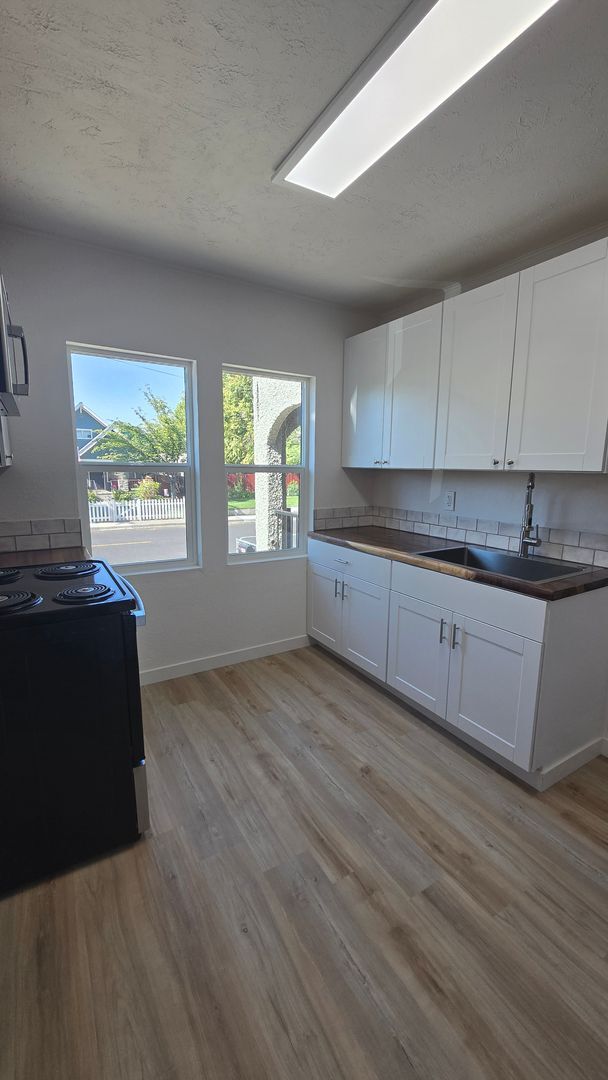Photo - 633-635 2nd St Unit 635