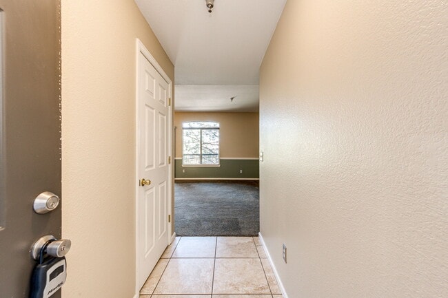 Photo - 2575 S Syracuse Way