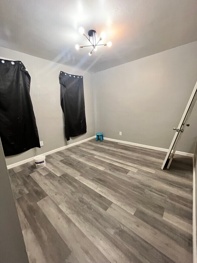 405 North 5th St Apt 1A - 400 N 5th St Unit 1A