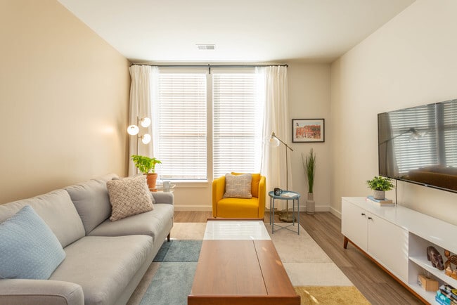 1BR, 1BA - Atkinson