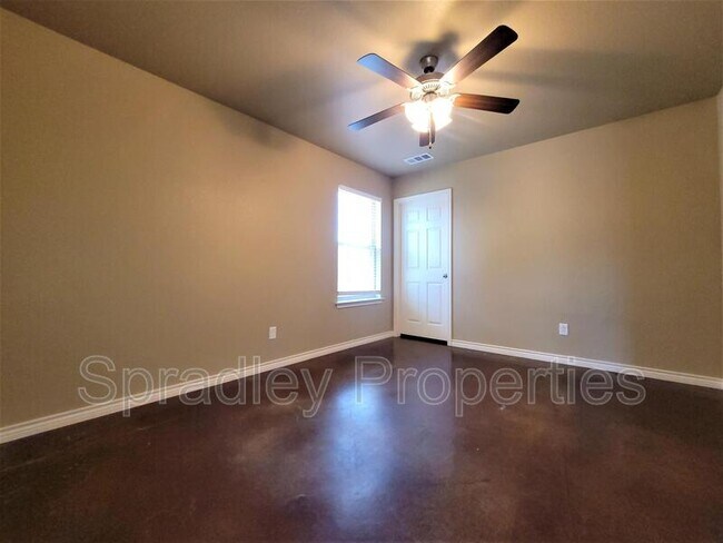 Photo - 642 Laila Ln