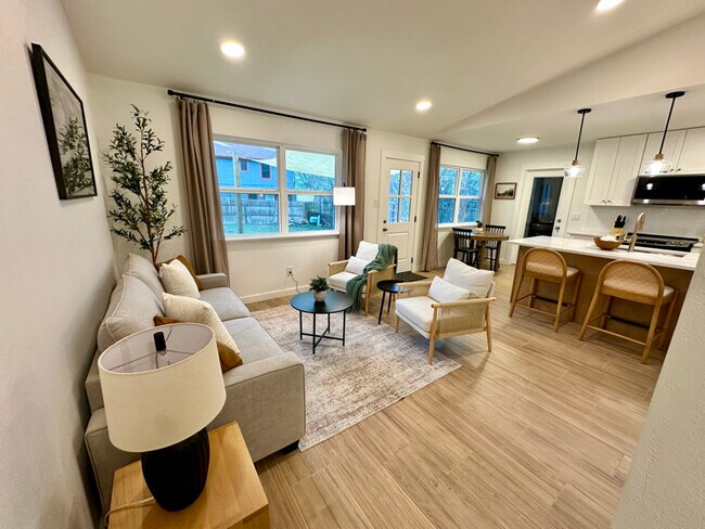 Photo - 6803 Hillcroft Dr