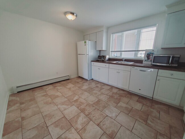 Photo - 40 Dean St Unit 2