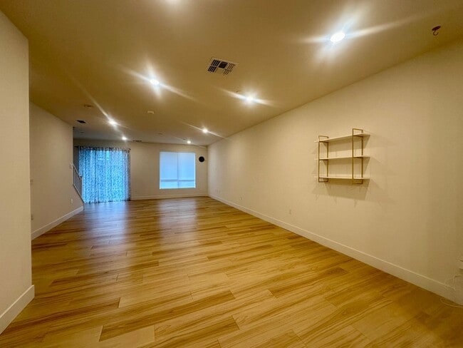 Photo - Bright 4 Bedroom 3 bath in FREMONT!