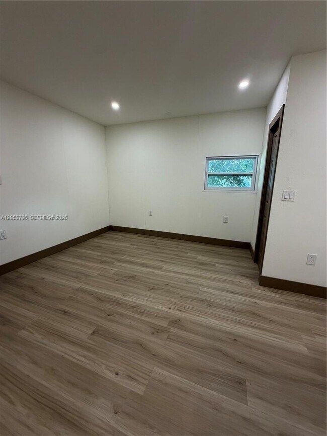 Photo - 2145 NW 33rd St Unit 1