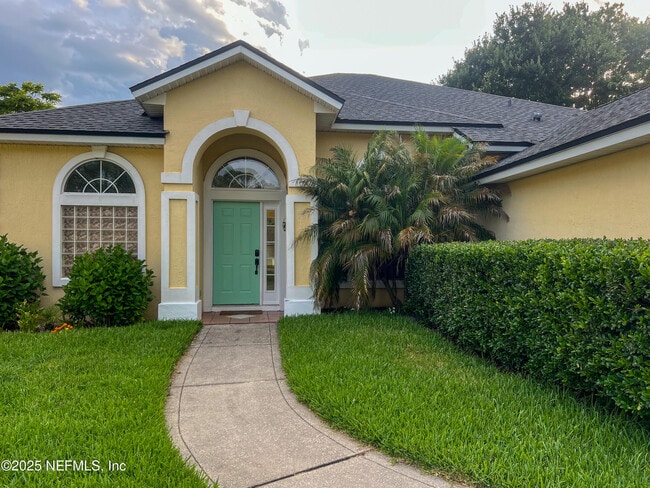 Photo - 1704 Tall Tree Dr E