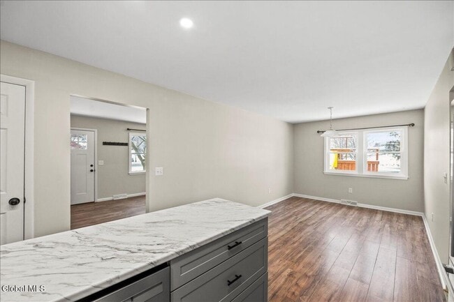 Photo - 314B Goode St