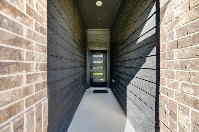 Photo - 7806 Wyndham Hbr Ct