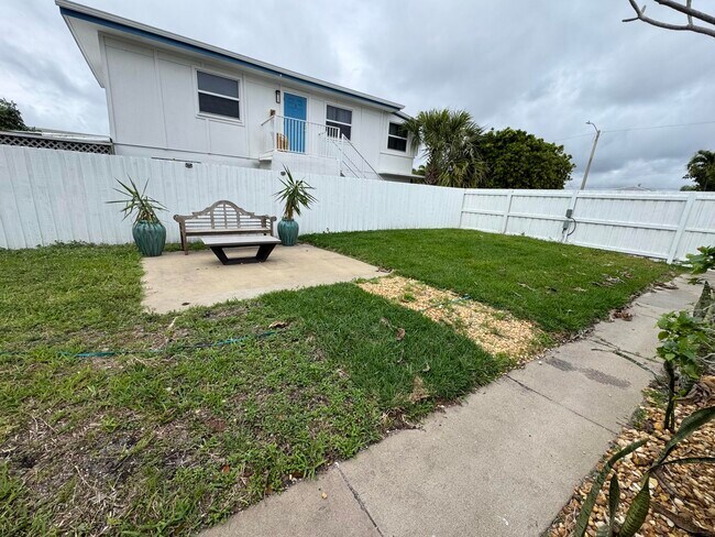 Photo - 1235 Beach Rd Unit 3