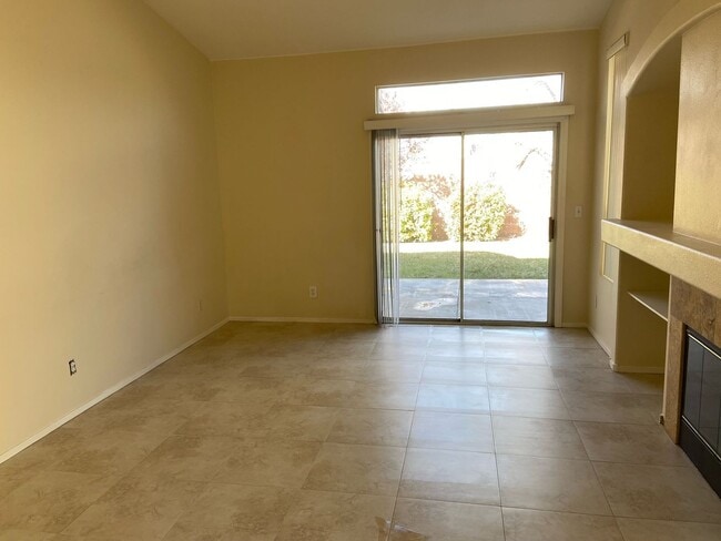 Photo - 3/2 charming single-story home located in the desirable Summerlin