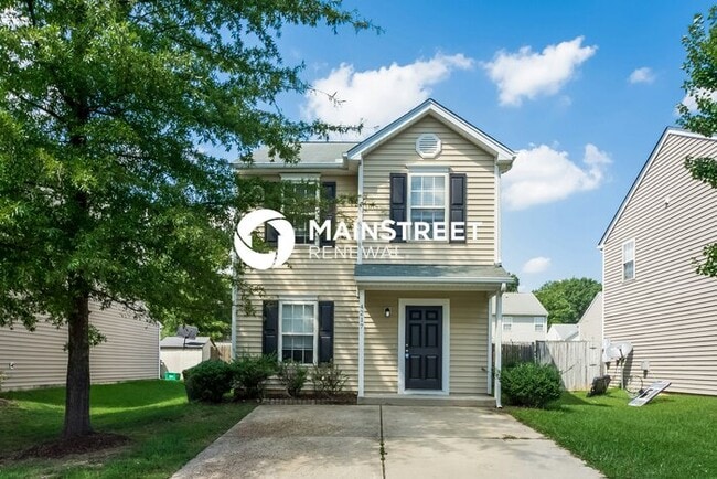 Photo - 3 Bedroom Pet-Friendly Home in Raleigh, NC with Main Street Renewal