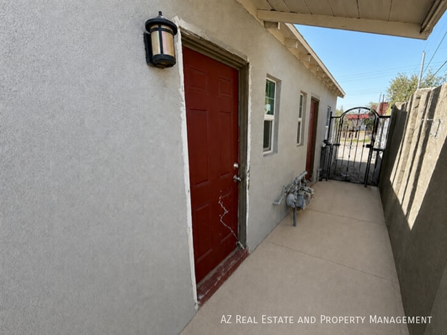 1507 N 15th Ave