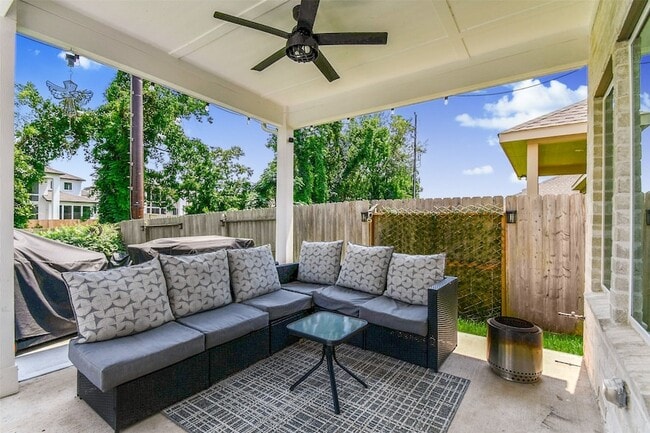 Photo - 8922 Stanley Oak Dr