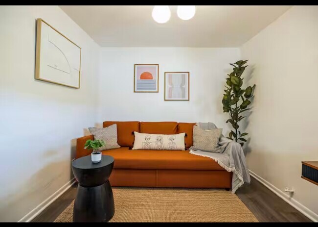 Photo - 6716 N Figueroa St