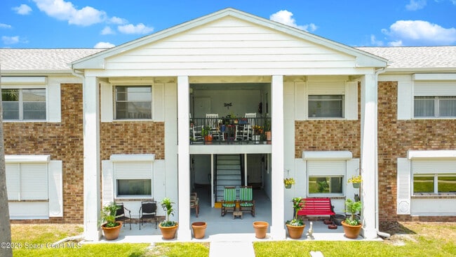 Building Photo - 190 E Olmstead Dr Unit H3