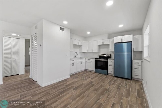 Photo - 1301 Emerald Terrace Unit 11