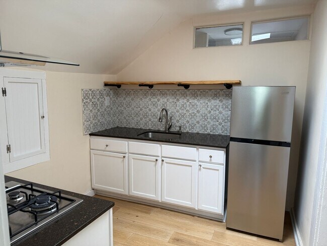 709 N St Vrain St Unit 4