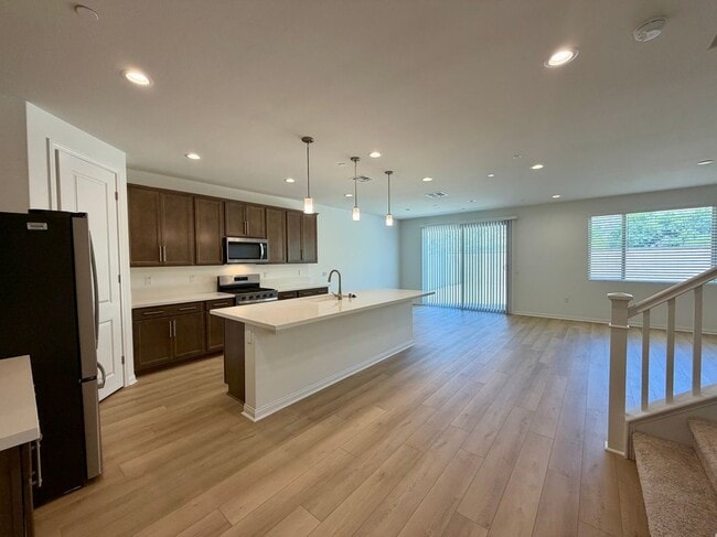 Photo - 21600 Thomas Ct