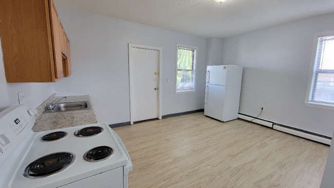 Photo - 464 Wethersfield Ave Unit 3S