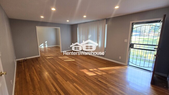 Photo - 1305 Panola Rd