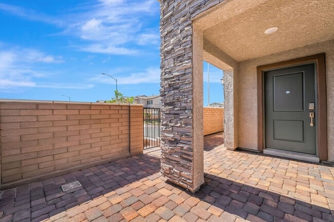 Photo - Modern Living in the Heart of Cadence!