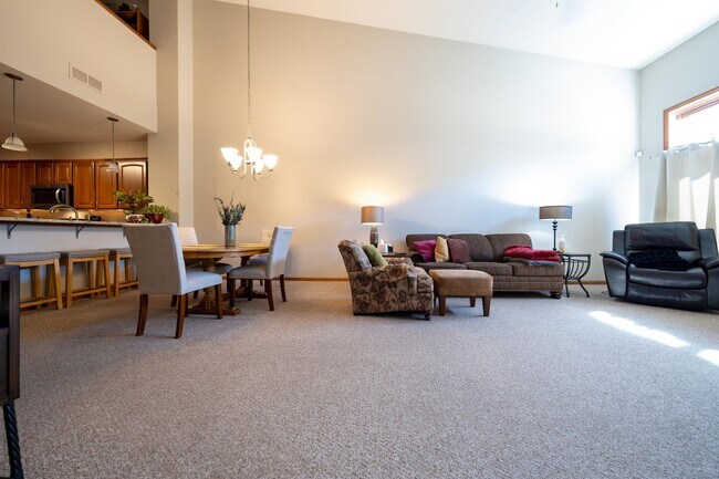 Photo - 18925 97th Pl N