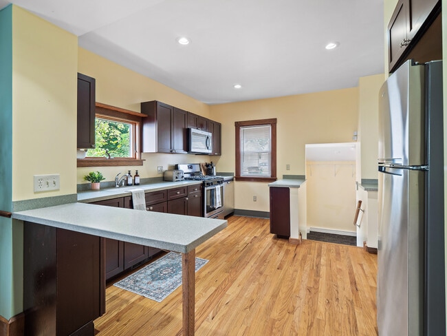 Photo - 679 Washington St Unit ID1271290P