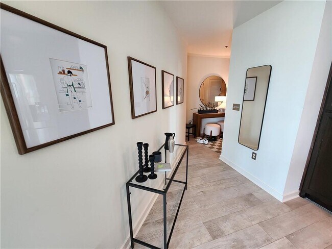 Photo - 923 Peachtree St NE Unit 928