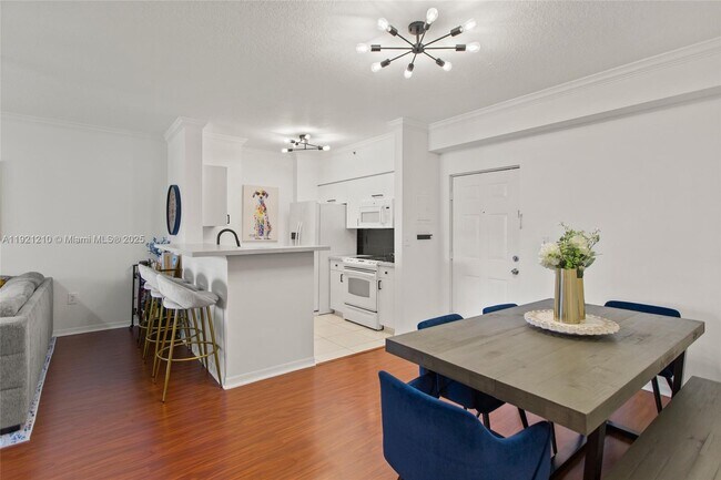 Photo - 6831 SW 44th St Unit 101