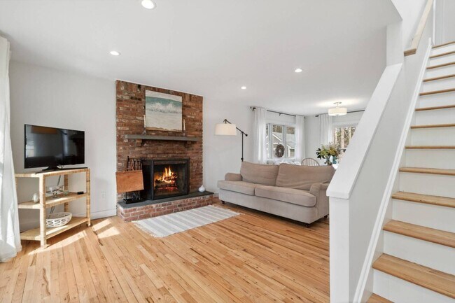 Photo - 6 Lincoln Ave