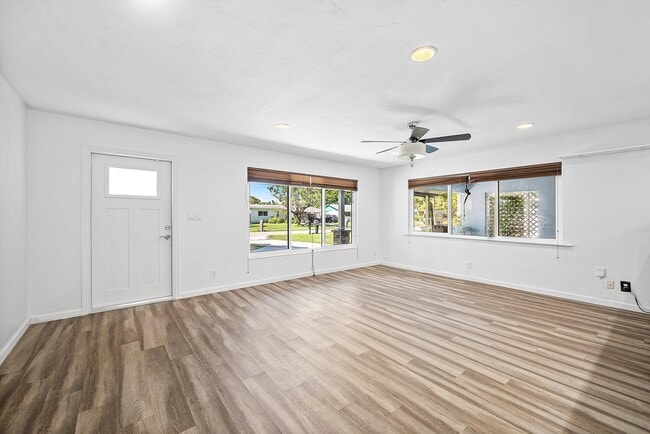 Photo - 308 Philadelphia Dr