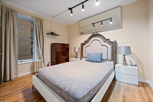 Photo - 221 E 50th St Unit ID1323997P