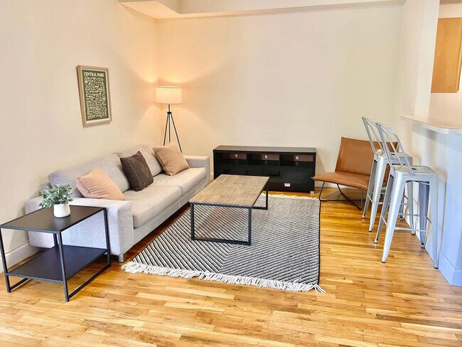 Building Photo - 331 Jefferson St Unit SI ID1501975P