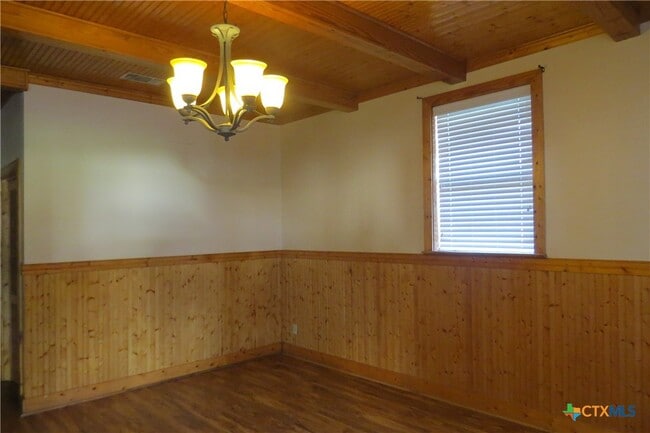 Photo - 202 S Mesquite St