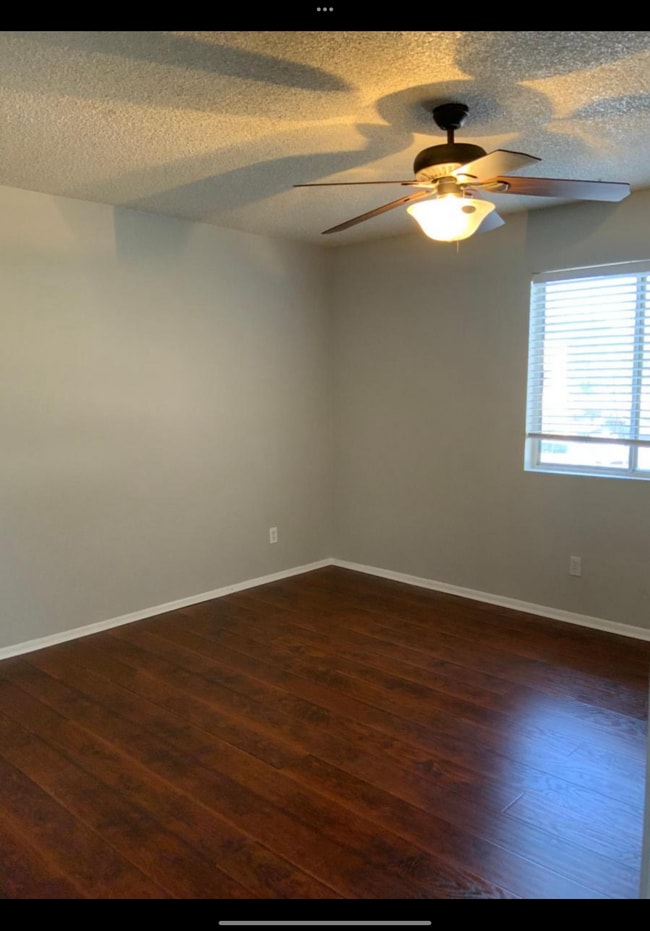 Building Photo - 4608 W Maryland Ave Unit 241