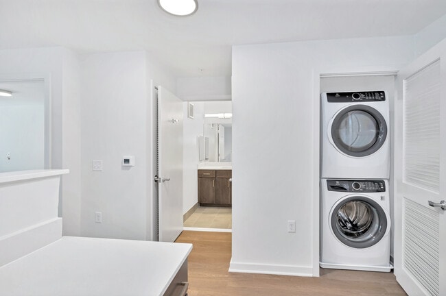 Photo - Silver Creek Senior Living 62+