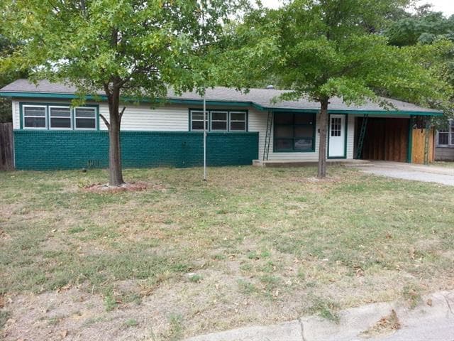 Building Photo - 2113 Haltom Rd