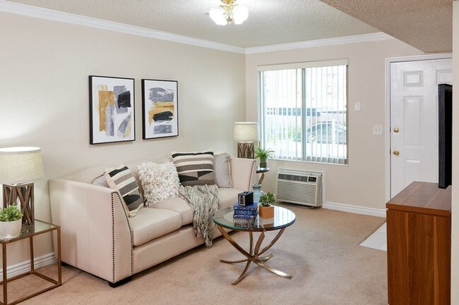 Photo - Donna Manor Apartments