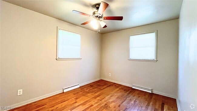Building Photo - 6036 Tam O Shanter Dr Rental