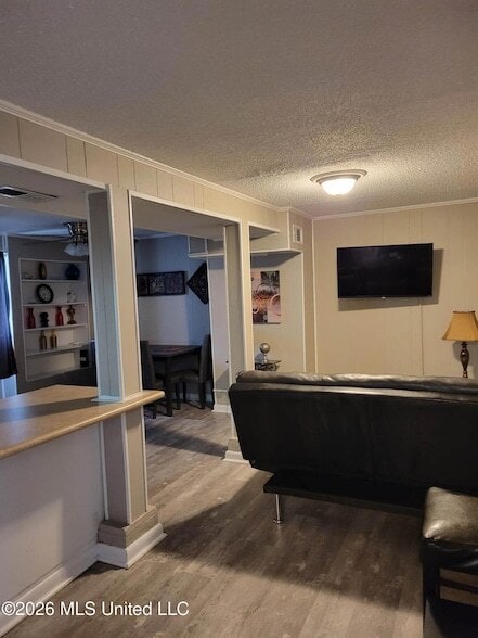 Photo - 133 Hopkins Blvd