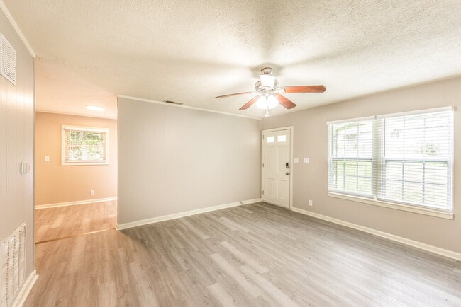 Photo - 1722 Rogina Dr