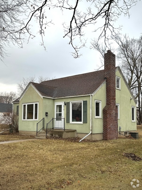 Building Photo - 519 Dassel Ave Rental