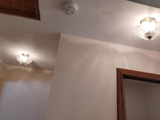 Photo - 20277 Emery Rd