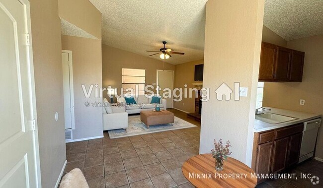 Building Photo - 117 N Troy Ave Rental