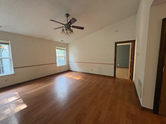 Photo - 1443 Blue Brook Way