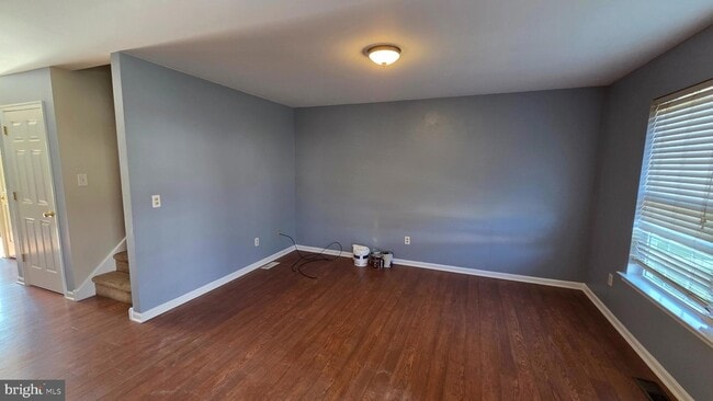 Photo - 131 Sunnyside Ln