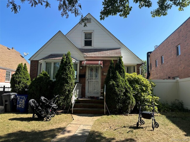 Building Photo - 83-43 258th St Rental