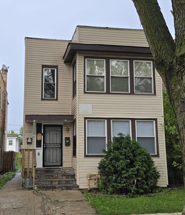 Photo - 6517 S Talman Ave Apartment Unit 1